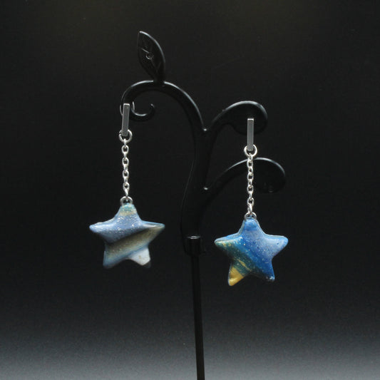 Dangling Star Earrings